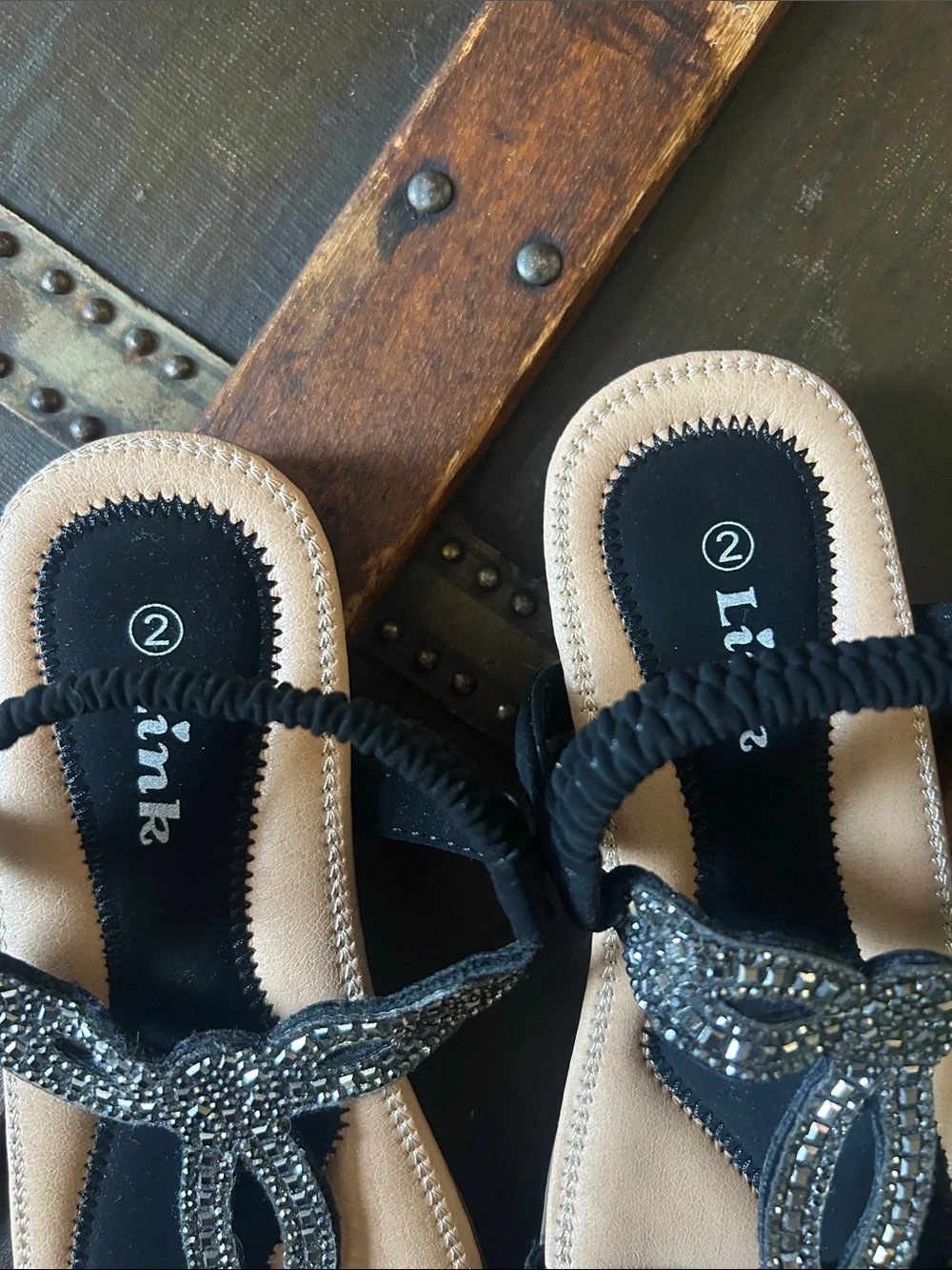 Link Black Beaded T-Strap Sandals with Tan Footbed; size kids 2